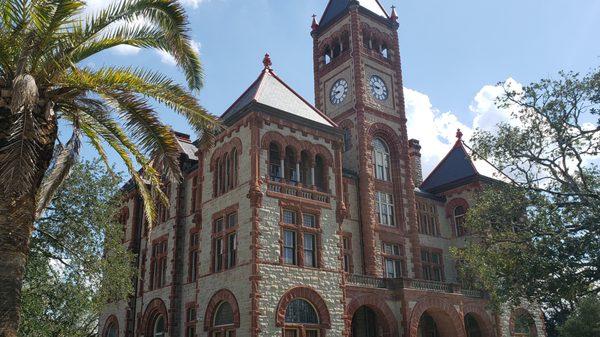 DeWitt County Courthouse located in Downtown Cuero, Richard Hinds Attorney at Law servicing here as well as other surrounding areas.