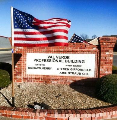 Val Verde Dental Associates