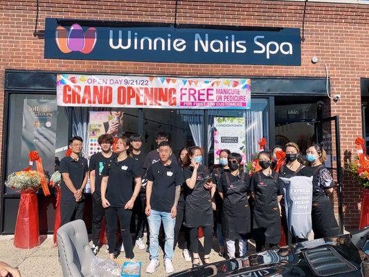 Winnie Nails Spa team