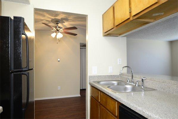 Kitchen 2Bed/2Bayh