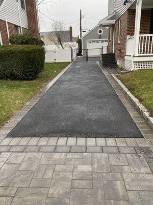 Driveway with stone, belgian blocks and steps