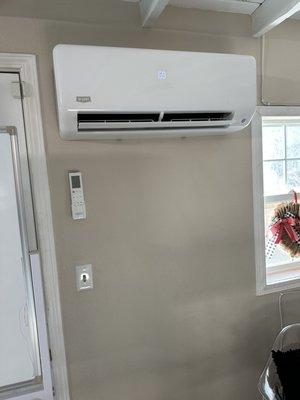 High-wall Ductless Indoor Unit