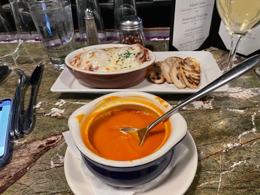 Tomato soup and meatballs