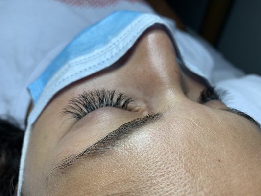 Hybrid eyelash extensions