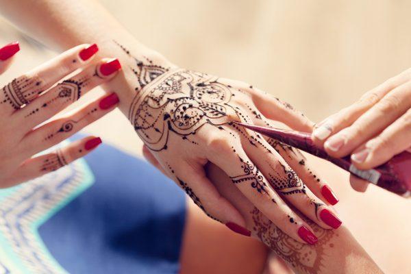 Whether you'd like an intricate or a simple design our henna artists will transform you into a walking piece of art!