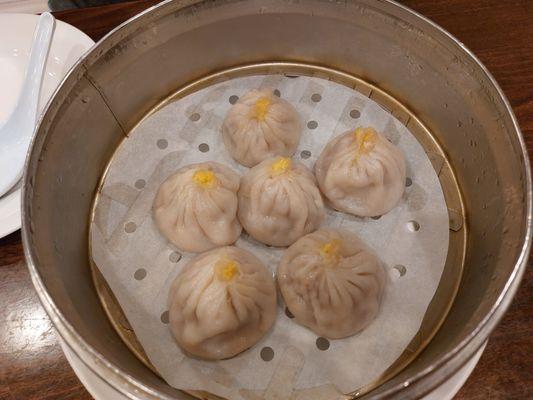 Crab Meat & Pork Soup Dumplings