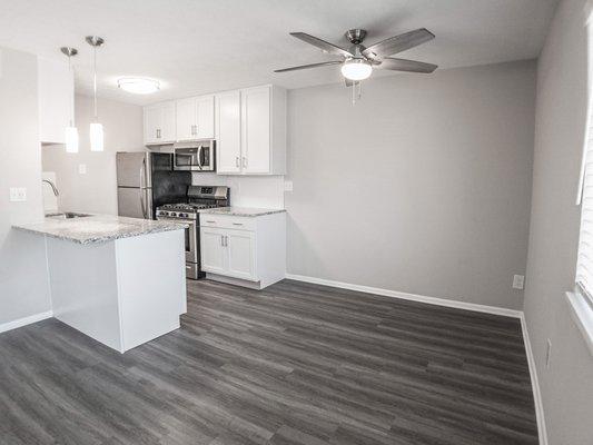 Pepperwood Townhomes and Gardens dining area