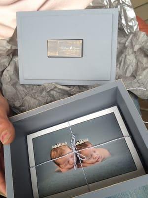 This quality shabby chic little box held 4x6 photos of our entire shoot and our usb that held all of our images.