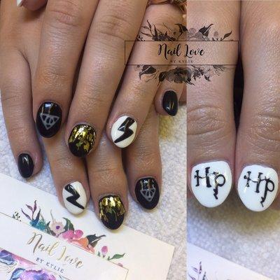 Full Set Acrylic with hand painted Harry Potter nail art