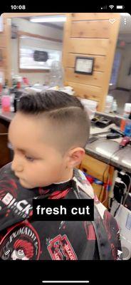 Hernandez Barbershop