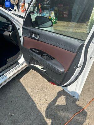 CLEAN door panel