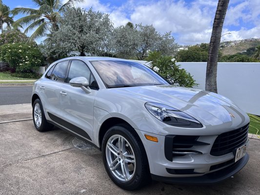 Beautiful Porsche Macan S after a full detail