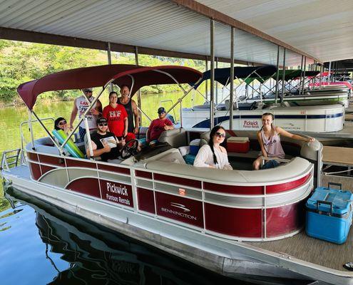 Pickwick Pontoon Rentals