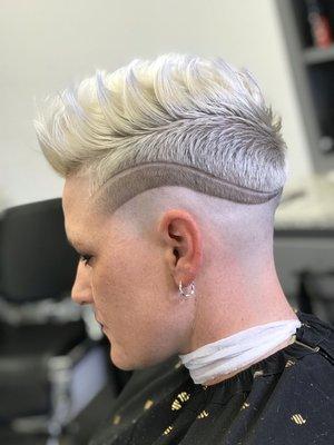 Textured Top Freestyle design Mid - Fade