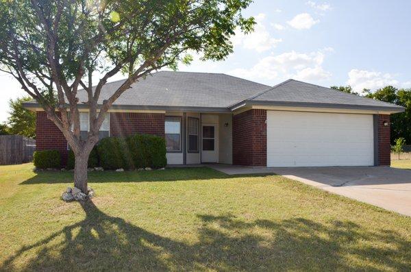 4 BED 2 BATH CHANTZ SUBDIVISION! UNDER CONTRACT! CALL US FOR INFO ON OTHER PROPERTIES LIKE THIS 254.466.7083