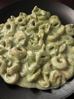 To die for pesto tortellini's!!!