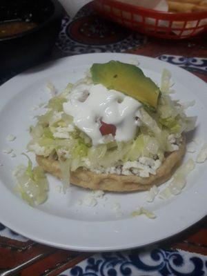 sopes de beans