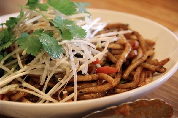 Noodles & Company's Pad Thai is now available for delivery!