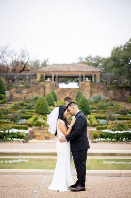 Wedding Photography at Fort Worth botanical garden