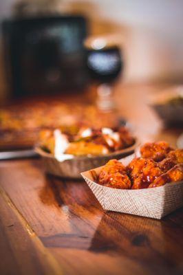 Buffalo wings and wedges