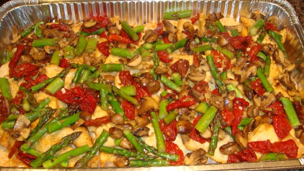 Chicken with asparagus and sundried tomatoes