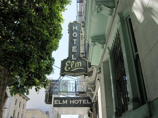 Elm Hotel