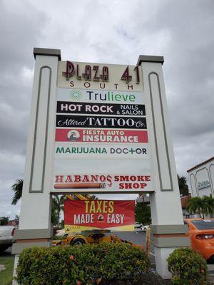 Marijuana Doctor Fort Myers clinic signage