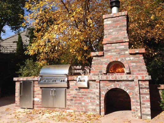 Barbecues and pizza ovens