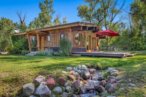 Modern Cabin on the Roaring Fork River