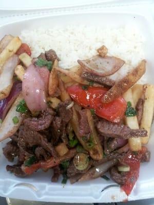 Delicioso lomo saltado