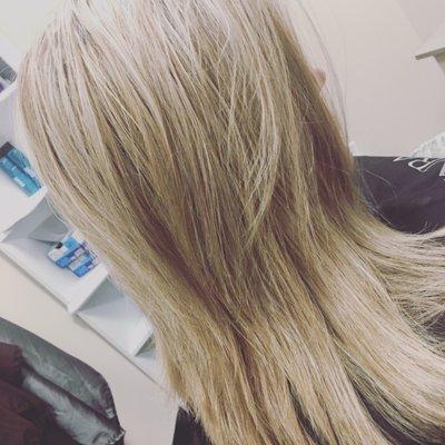 Highlights condition with olaplex