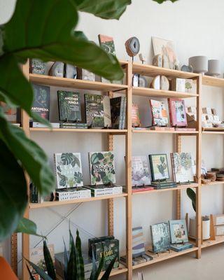 Books for plant enthusiasts make for great gifts