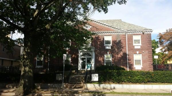 Newark Public Library