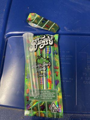 No preroll in the pack! This is not the stores fault, just wish there was a way to contact them about it.