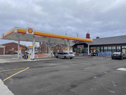 East Dearborn Premier Shell Gas Station