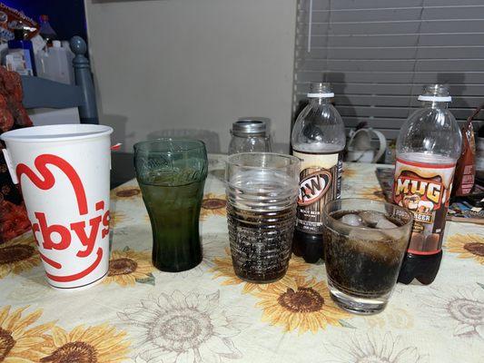 From Left to Right Arby's cup w/ "Barq's Rootbeer" (1) "Barq's Rootbeer" (2) A&W Rootbeer (3) Mug Rootbeer (4)