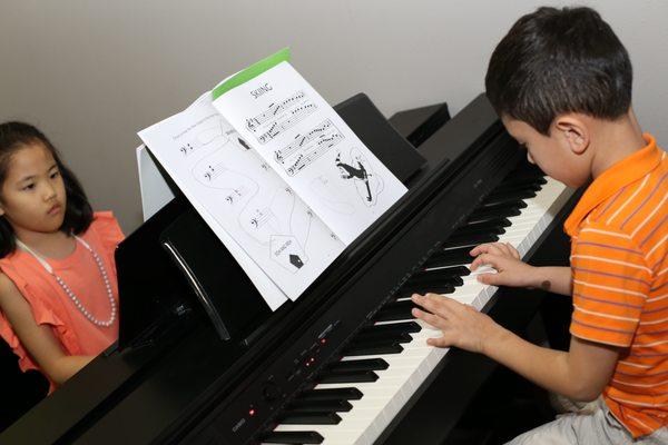 Piano time. Junior piano class age 6