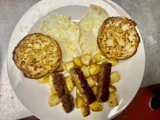 2 Eggs w/ homefries and sausage