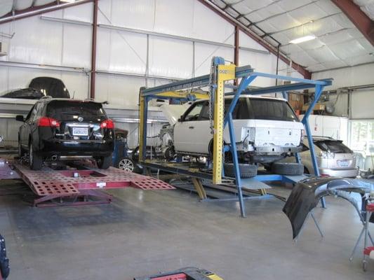 Welcome's Auto Body & Towing offers the highest quality of auto body repair in the South Shore, CA and Minden, NV and surroun...