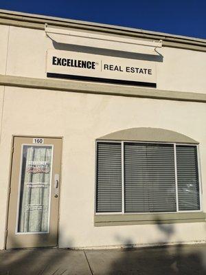 Excellence Real Estate-Southland