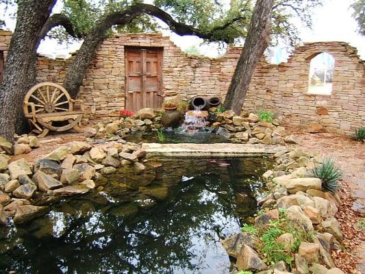 Ponds, fountains and water features