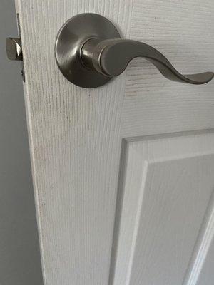 Door handles not cleaned