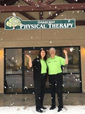 Lori McLean, PT Tony McLean, DPT and staff welcome you to Oakhurst Physical Therapy.