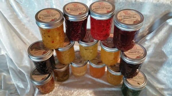 Not only do our jams & jellies taste delicious, but arent they pretty too?