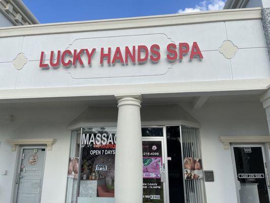 Lucky Hands SPA