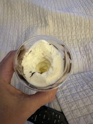 Vanilla parfait from Carvel in Merrick with a hollow center