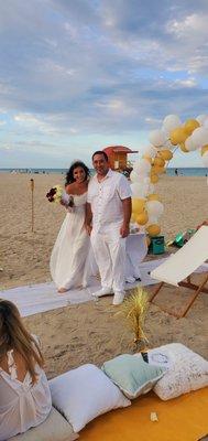 Another successful couple married with MiamiBeachNotary!!