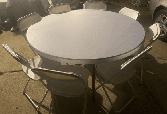 60 inch Round table