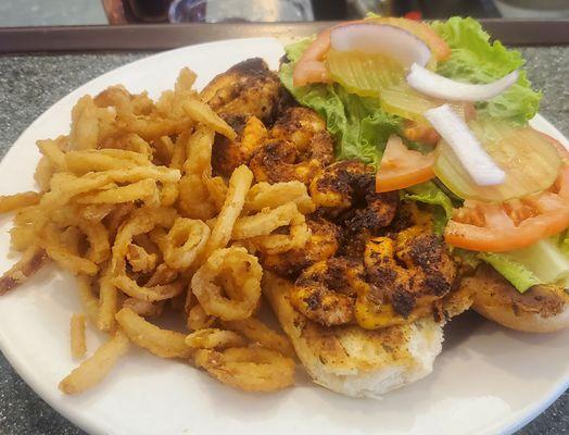 Blackened Shrimp Po Boy, the worst I have ever had. Don't order this.