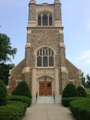 Front door to Faith United Church